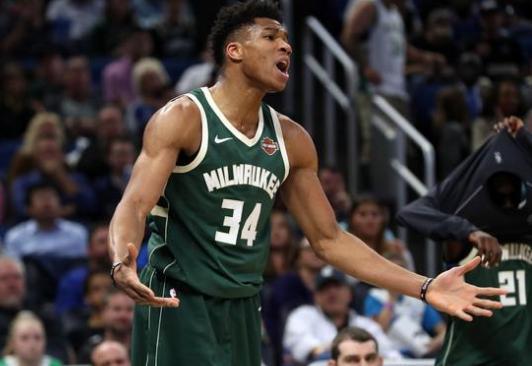 知名中场球 知名中场球